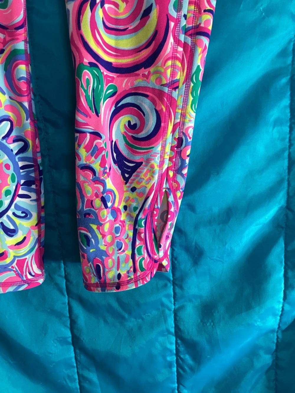 Lilly Pulitzer Pink Multi Swirl Capri Leggings - Picture 4 of 8